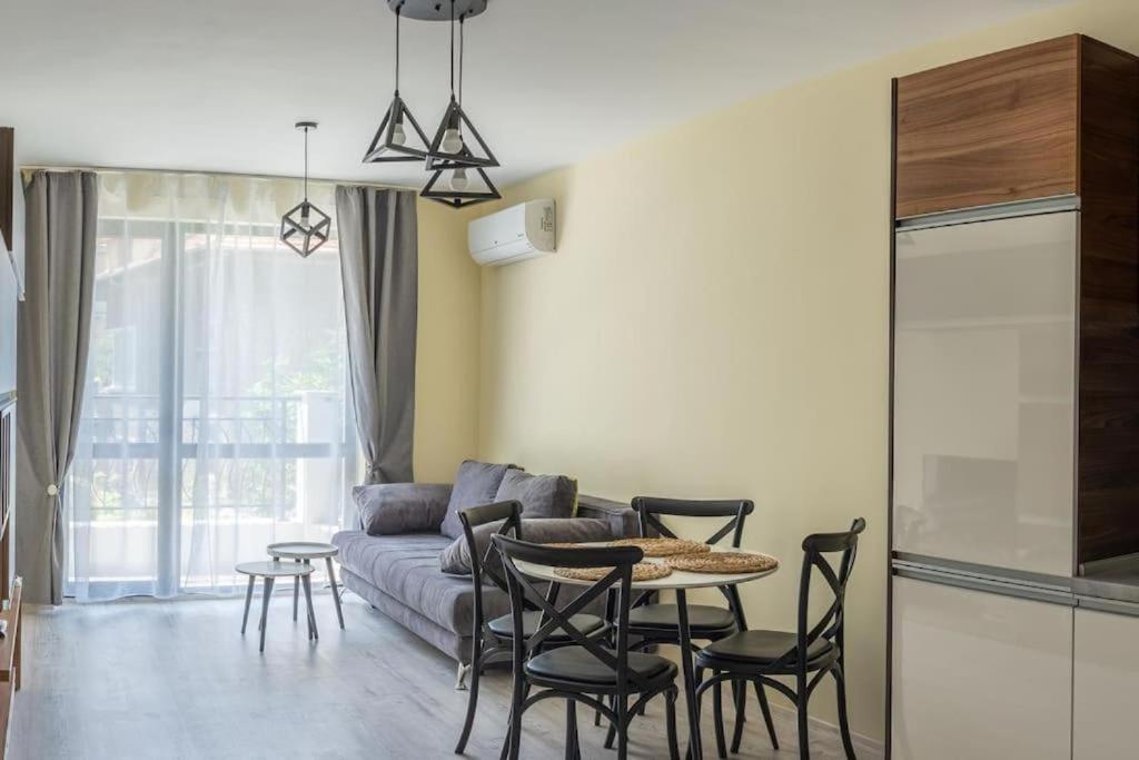 La Familia Apartments Варна Екстер'єр фото
