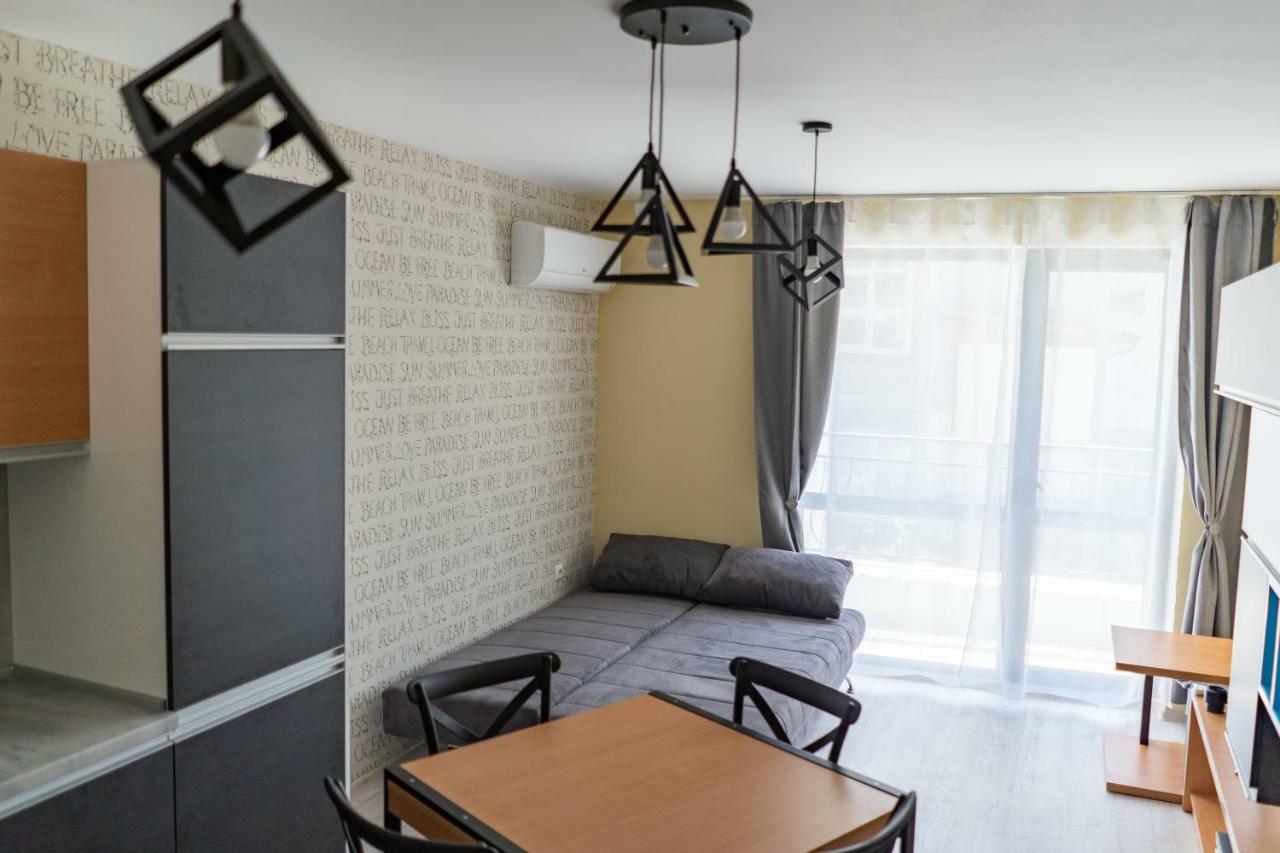 La Familia Apartments Варна Екстер'єр фото