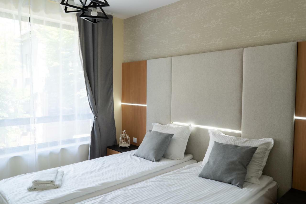 La Familia Apartments Варна Екстер'єр фото