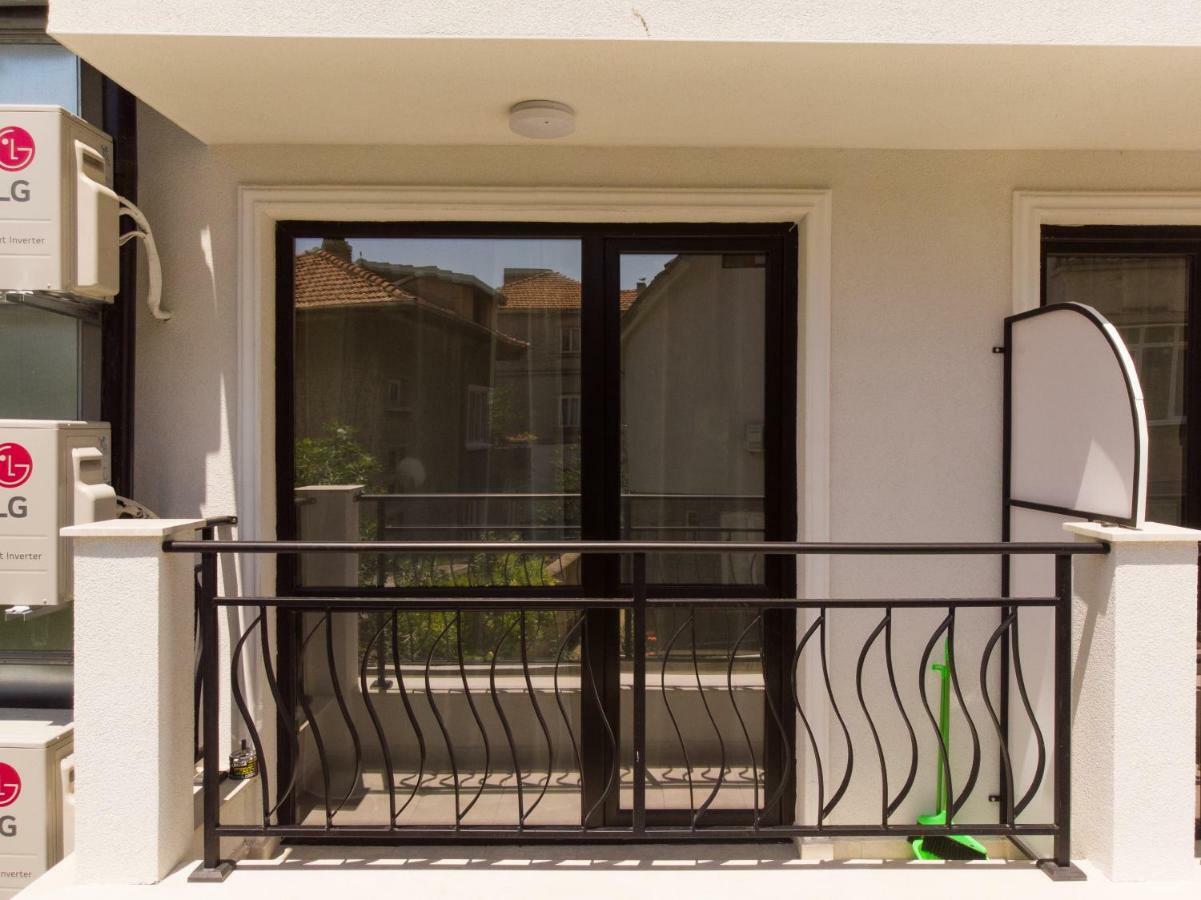 La Familia Apartments Варна Екстер'єр фото