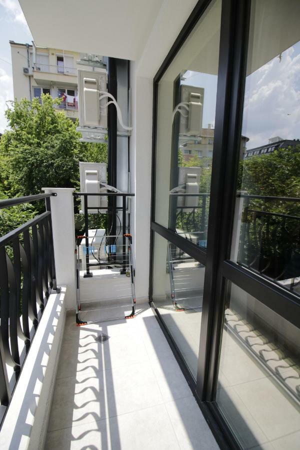 La Familia Apartments Варна Екстер'єр фото
